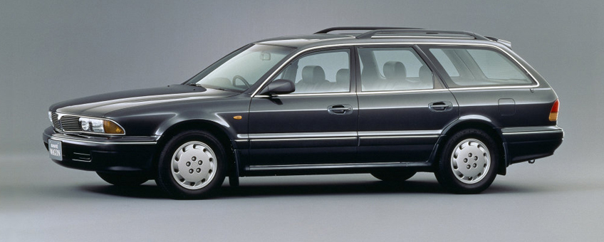 Замена стекла передней двери Mitsubishi Sigma универсал 3.0 170 л.с. 1993-1996
